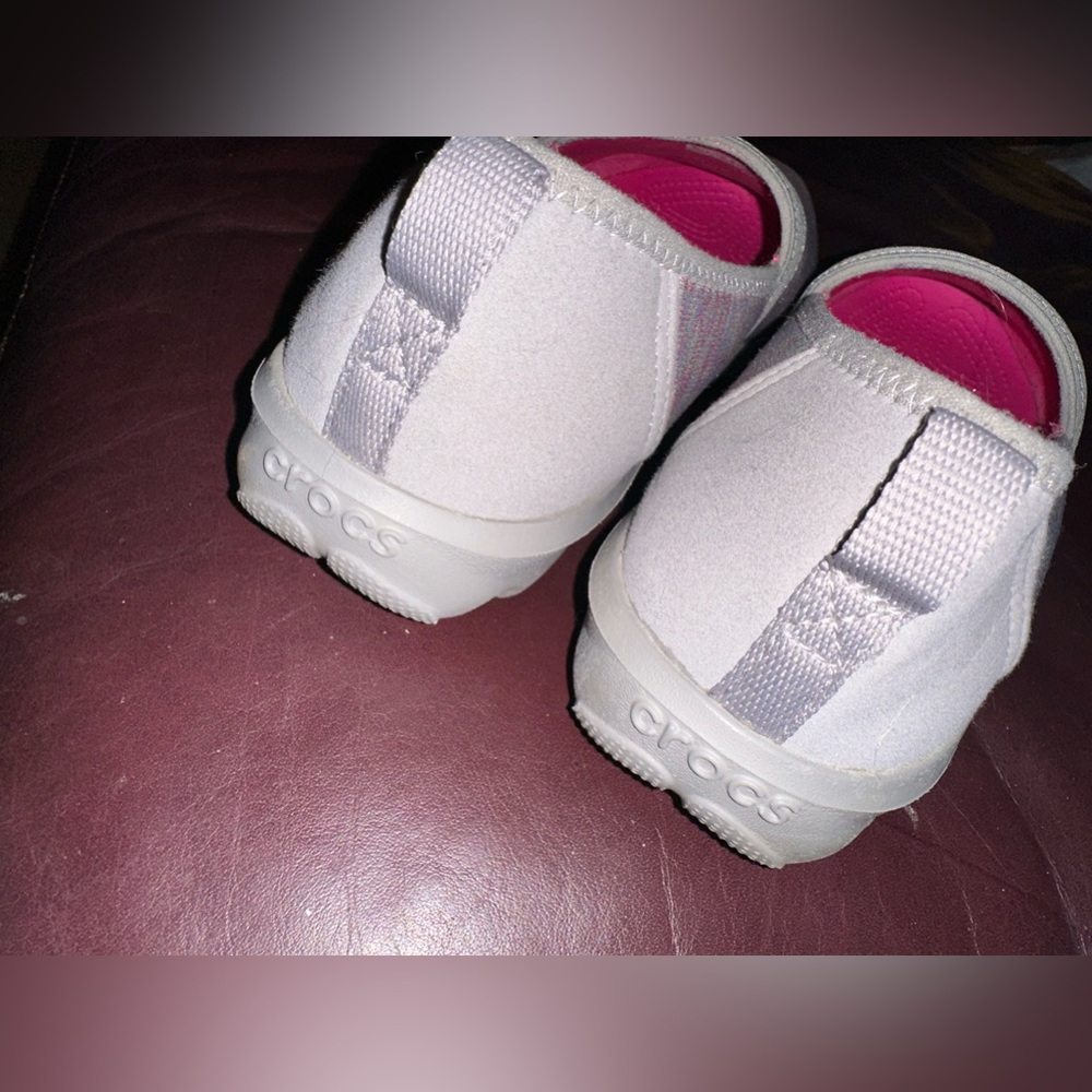 Crocs size 8 - Picture 7 of 8